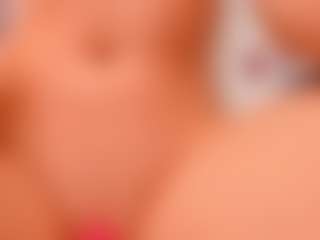 elara-vee's Live Sex Cam Show