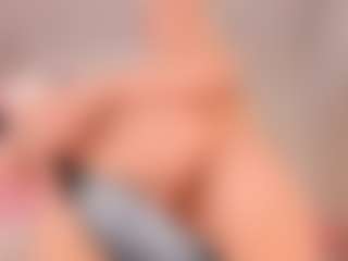 elara-vee's Live Sex Cam Show