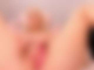 elara-vee's Live Sex Cam Show