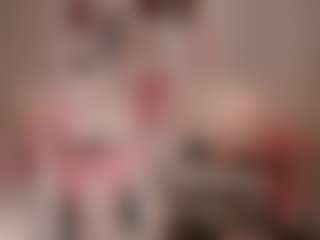Live cam show with elara-vee - Squirt on livesuperchat.net