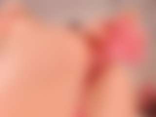 elara-vee's Live Sex Cam Show