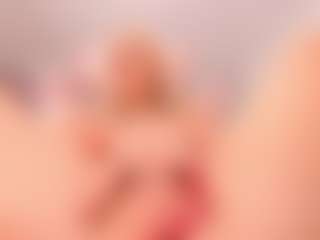 elara-vee's Live Sex Cam Show