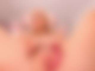 elara-vee's Live Sex Cam Show