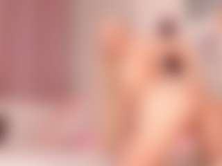 elara-vee's Live Sex Cam Show