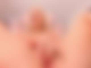 elara-vee's Live Sex Cam Show