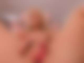 elara-vee's Live Sex Cam Show