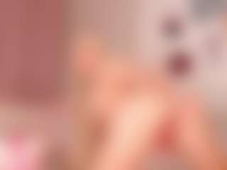 elara-vee's Live Sex Cam Show