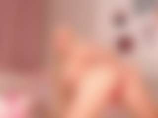 elara-vee's Live Sex Cam Show
