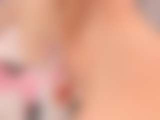 elara-vee's Live Sex Cam Show