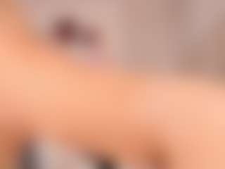 Live cam show with elara-vee - Fingering on Milf Play