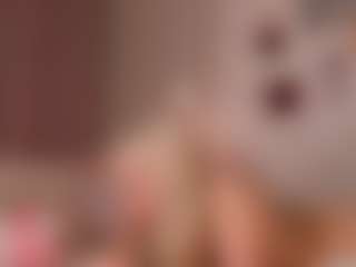 elara-vee's Live Sex Cam Show