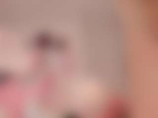 elara-vee's Live Sex Cam Show