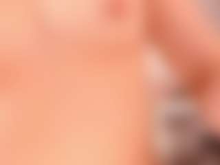 elara-vee's Live Sex Cam Show