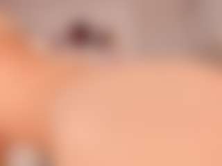 elara-vee's Live Sex Cam Show