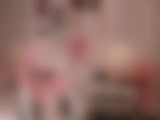 elara-vee's Live Sex Cam Show
