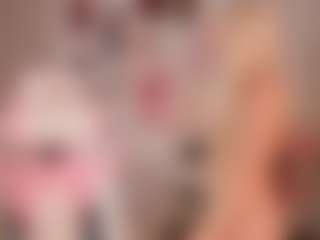 elara-vee's Live Sex Cam Show
