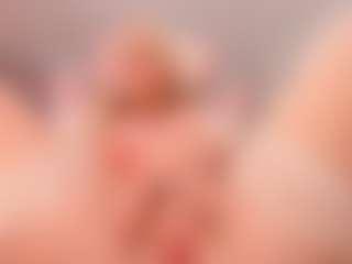 elara-vee's Live Sex Cam Show
