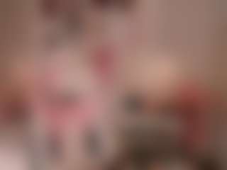 elara-vee's Live Sex Cam Show