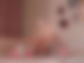 elara-vee's Live Sex Cam Show