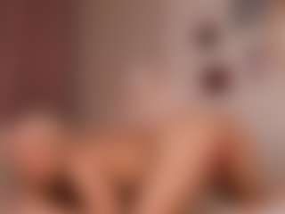 elara-vee's Live Sex Cam Show