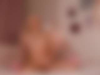 elara-vee's Live Sex Cam Show