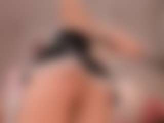 elara-vee's Live Sex Cam Show