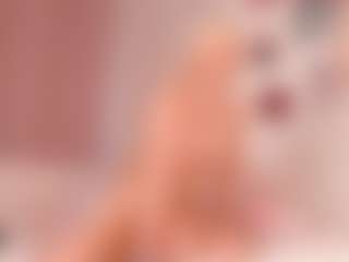 elara-vee's Live Sex Cam Show