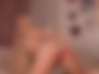 Live cam show with elara-vee - Lactating on Camsoda