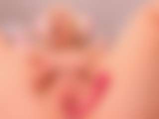 elara-vee's Live Sex Cam Show