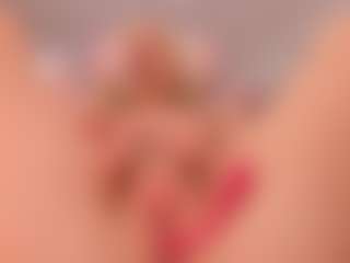 elara-vee's Live Sex Cam Show