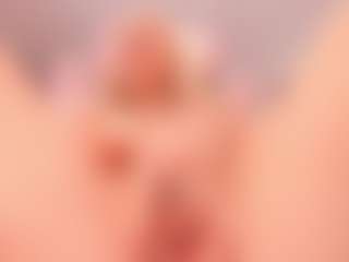 elara-vee's Live Sex Cam Show