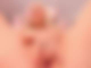Live cam show with elara-vee - Petite Toys on SquirtSoMuch