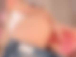 elara-vee's Live Sex Cam Show