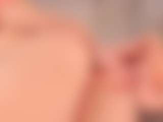 elara-vee's Live Sex Cam Show