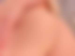 elara-vee's Live Sex Cam Show