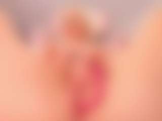 elara-vee's Live Sex Cam Show