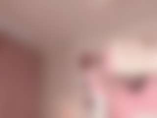 elara-vee's Live Sex Cam Show