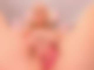 elara-vee's Live Sex Cam Show