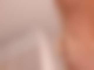 elara-vee's Live Sex Cam Show