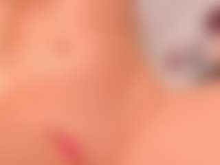 elara-vee's Live Sex Cam Show