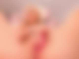 elara-vee's Live Sex Cam Show