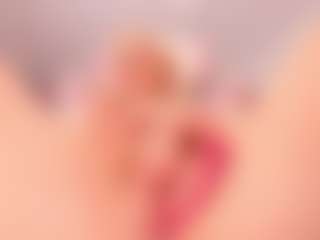 elara-vee's Live Sex Cam Show