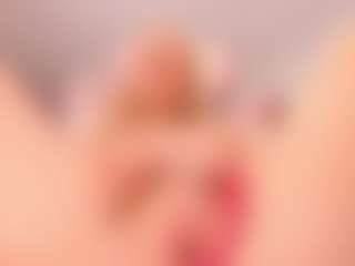 elara-vee's Live Sex Cam Show