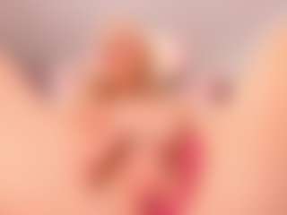 elara-vee's Live Sex Cam Show