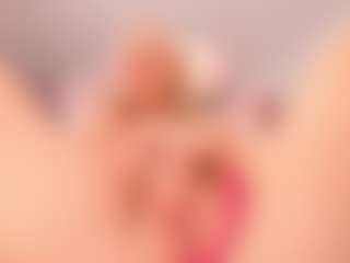 elara-vee's Live Sex Cam Show