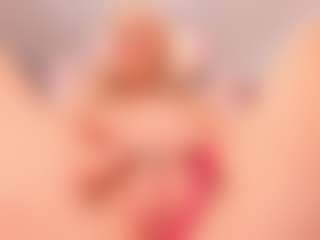 elara-vee's Live Sex Cam Show
