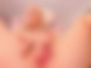 elara-vee's Live Sex Cam Show