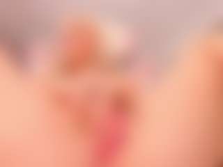 elara-vee's Live Sex Cam Show