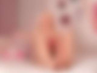 elara-vee's Live Sex Cam Show
