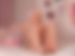 elara-vee's Live Sex Cam Show